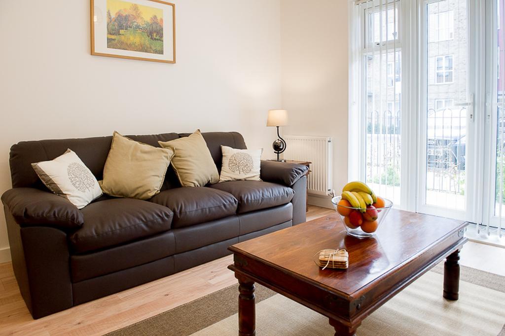Stockley Apartments West Drayton  Luaran gambar
